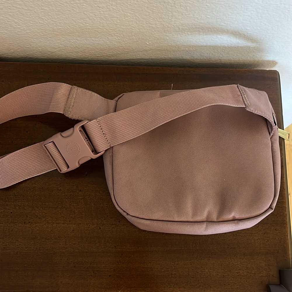 Herschel Supply Company Settlement Hip Pack 2L Mauve Ash Rose Belt Bag - Picture 5 of 10